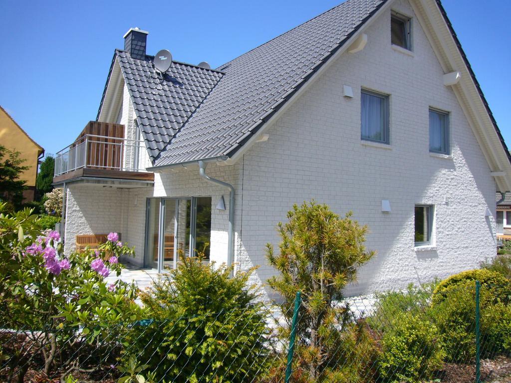 Strandnahes Ferienhaus Mit Terrasse, Strandamsel, 빈츠 외부 사진